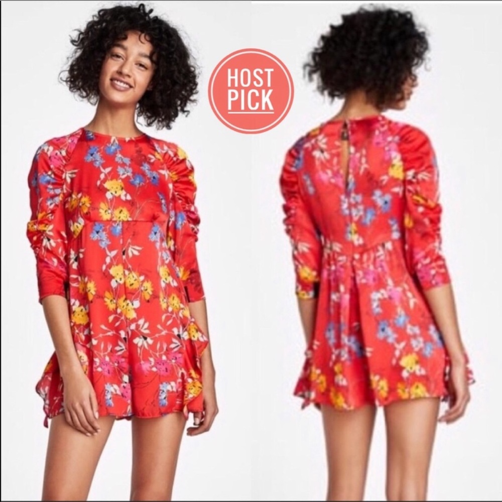 ✨ ZARA Red Floral Jumpsuit Ruffles Shorts Romper M